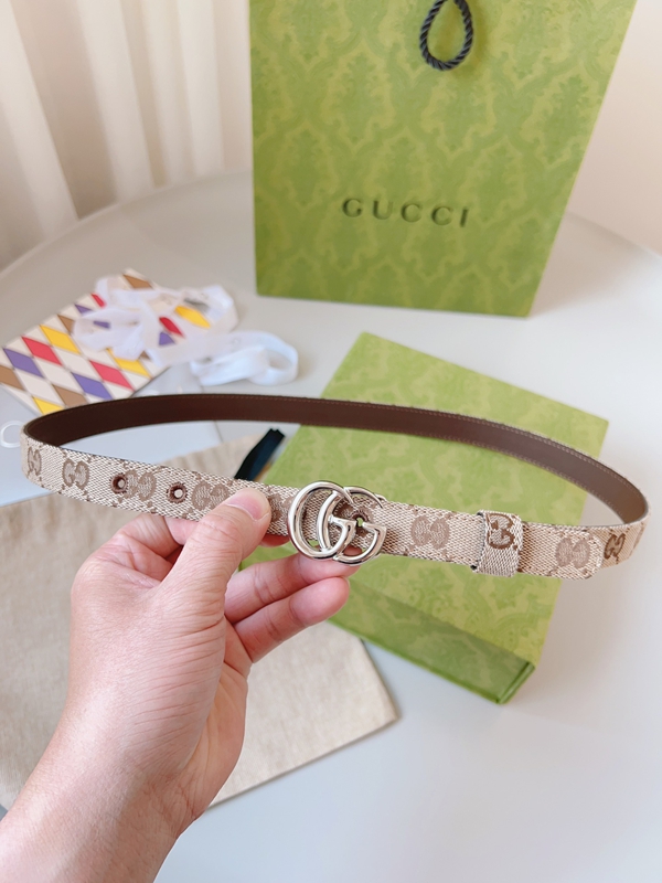 スーパーコピーグッチベルト細部ディテール